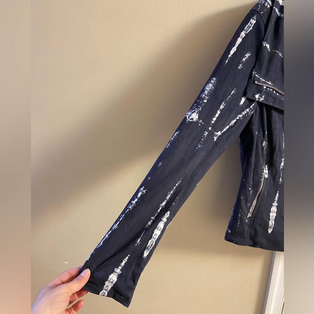 BlankNYC navy tie dye moto style jacket lightweight faux suede zip up Medium - Picture 7 of 9
